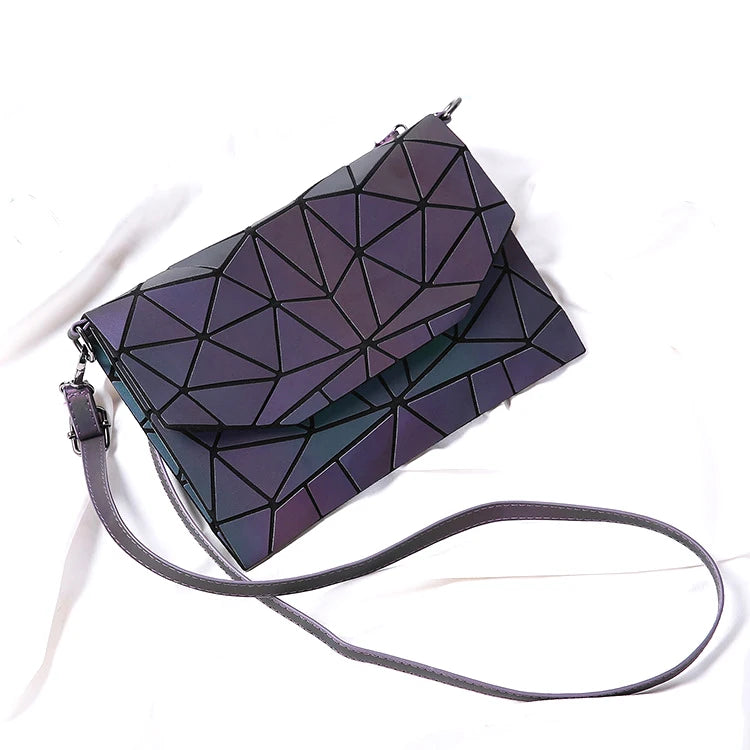 aliwood Envelope Luminous bag Women Shoulder bag Brand Geometry Clutch Chain Females Crossbody Bags Noctilucent Quilted Handbags