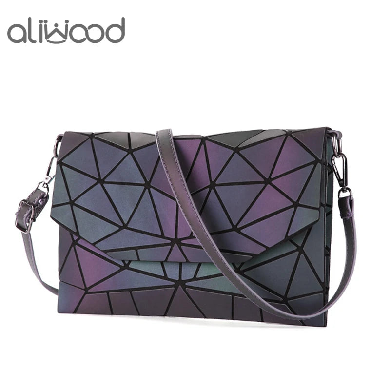 aliwood Envelope Luminous bag Women Shoulder bag Brand Geometry Clutch Chain Females Crossbody Bags Noctilucent Quilted Handbags