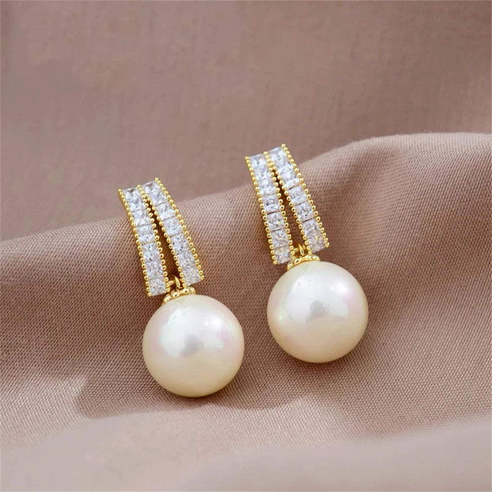 Trendy Fruit Pearl Earring For Women Exquisite Geometric Pineapple Imitation Pearls Stud Earrings Fashion Jewelry Gift Brincos