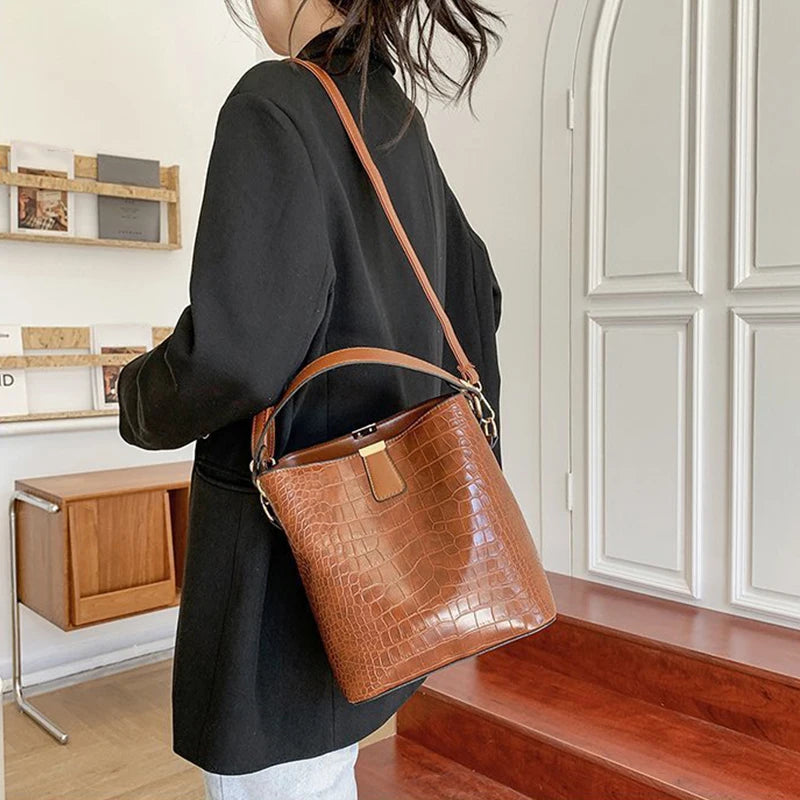 Vintage Alligator Leather Handbag Shoulder Crossbody Bags Fashion Female Bucket Bag Large Capacity Women Tote Bag