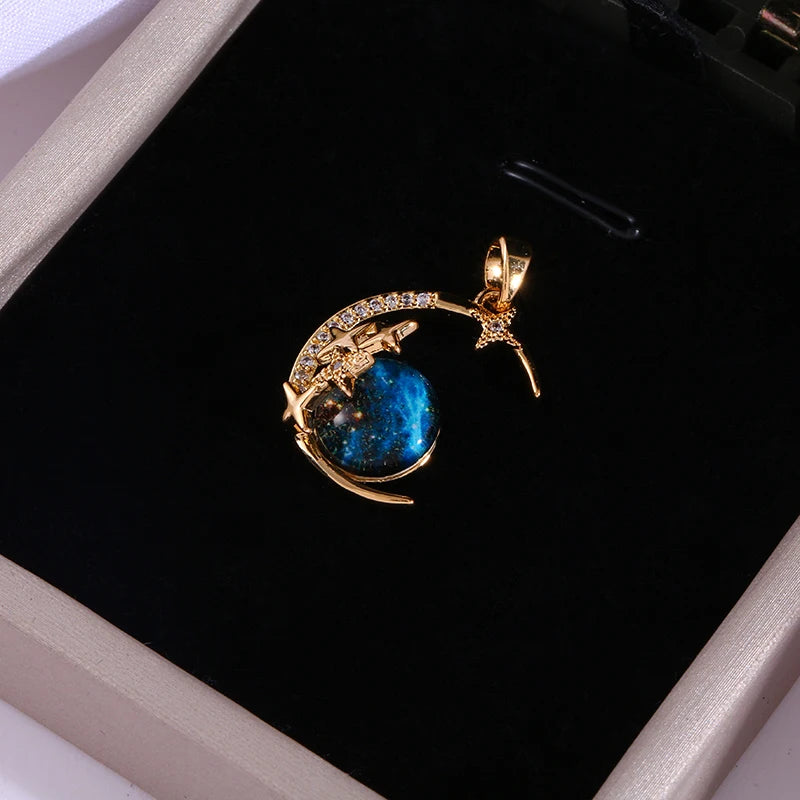 Fashionable Y2K Blue Planet Star Pendant Necklace Gives Women A Sense of Luxury and Niche Design