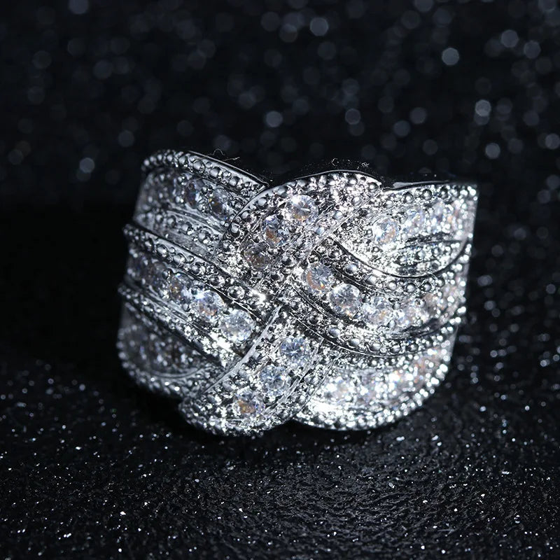 New Fashion Multi-Layered Cross Finger Ring with Dazzling Zircon Daily Wear Statement Rings for Women Party Jewelry Gifts