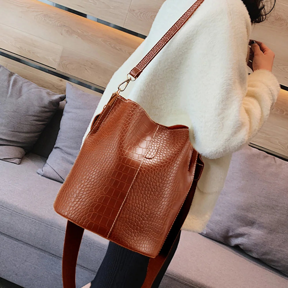 Leather Crossbody Bags Women Large-capacity Patchwork Fashion Bucket Bags Crocodile Pattern Shoulder Messenger Handbag