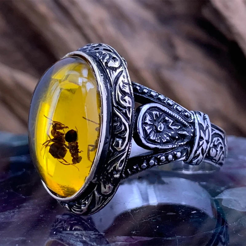 New Vintage Large Oval Natural Agate Stone Rings Men's Vintage Inlaid Yellow Amber Ant Rings for Wedding High Quality Jewelry