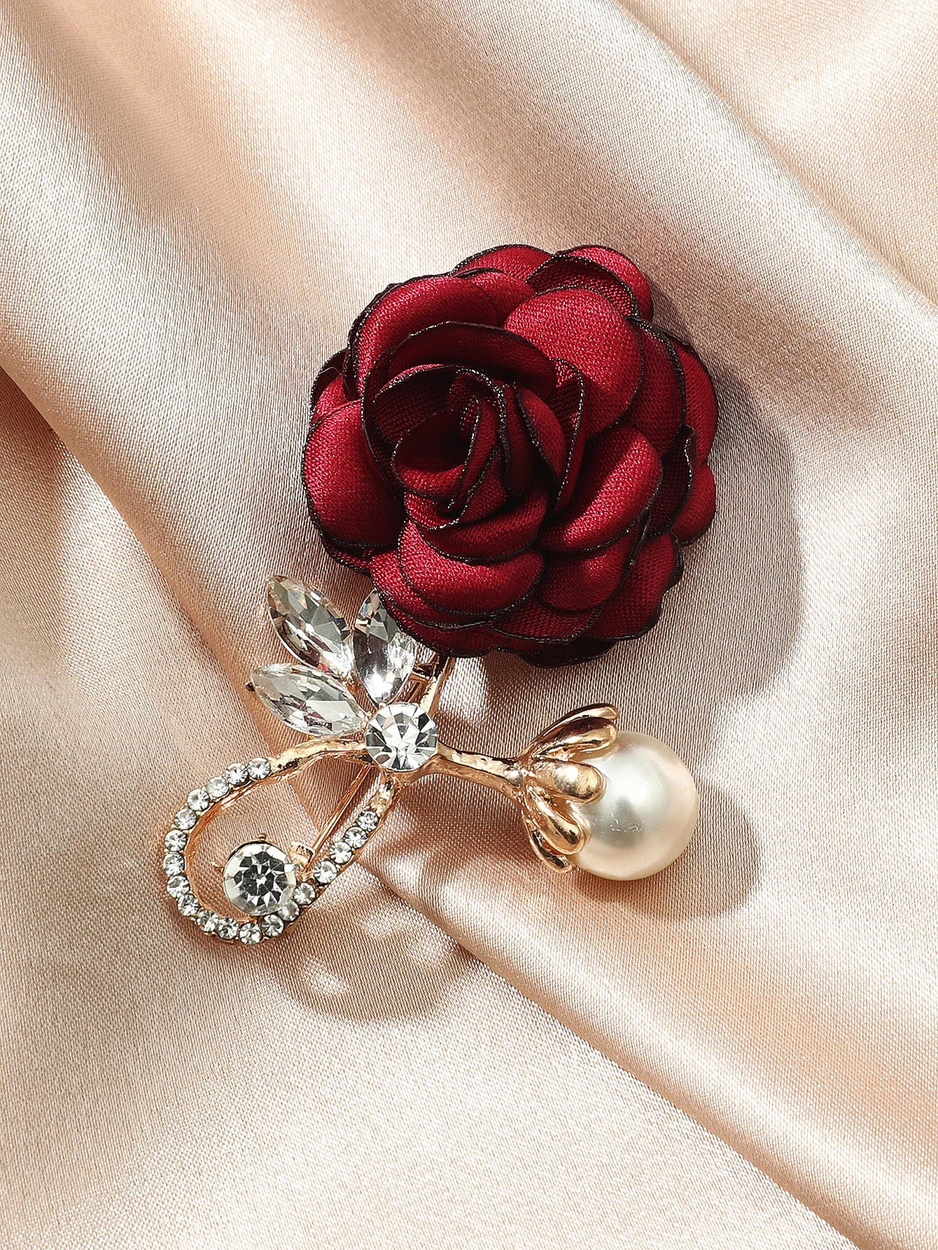 1 Simple High-quality Red Rose Cloth Flowers Imitation Pearl Crystal Brooch Lady Fashion Single Holiday Travel Ball Brooch