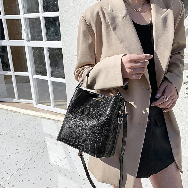 Vintage Alligator Leather Handbag Shoulder Crossbody Bags Fashion Female Bucket Bag Large Capacity Women Tote Bag