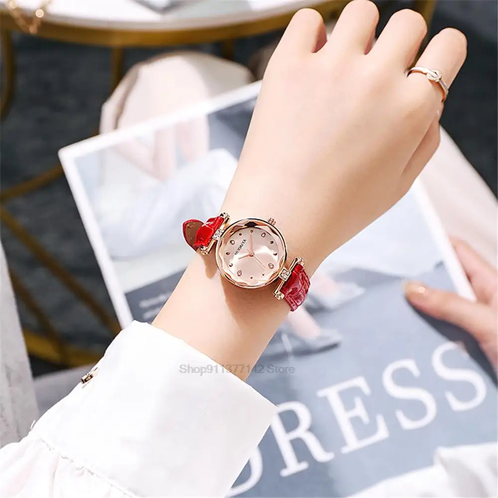 Luxury Watches Women Diamond -Studded Retro Dress Quartz Watch Casual Bamboo Pattern Leather Strap Ladies Clock Relogio Feminino