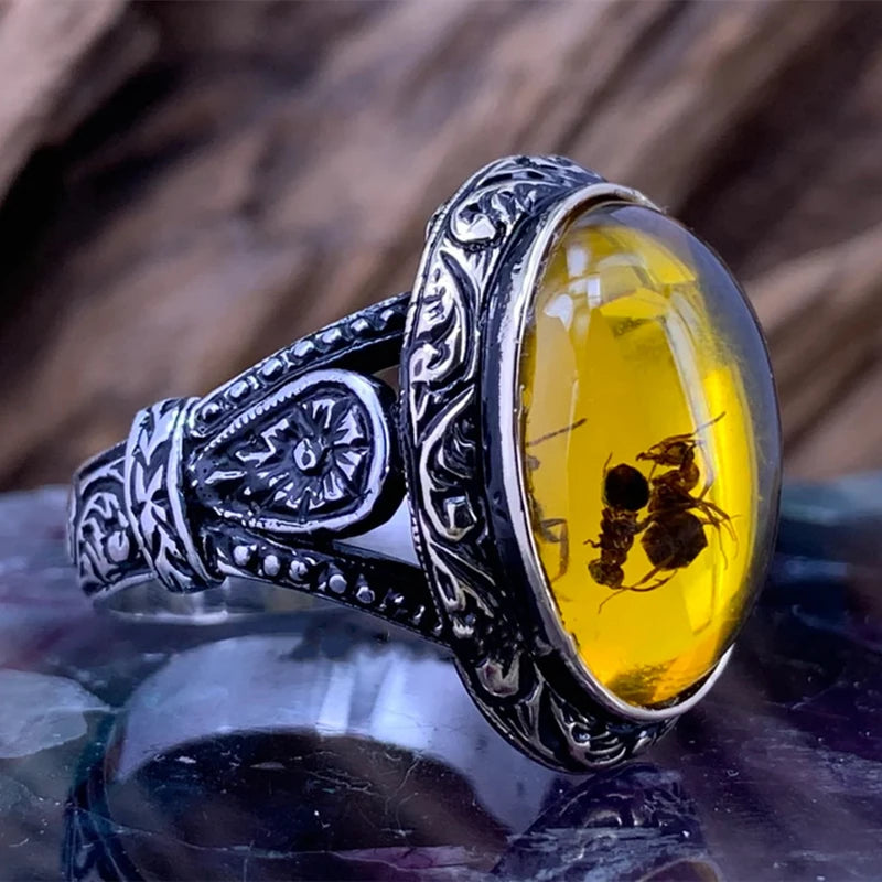 New Vintage Large Oval Natural Agate Stone Rings Men's Vintage Inlaid Yellow Amber Ant Rings for Wedding High Quality Jewelry