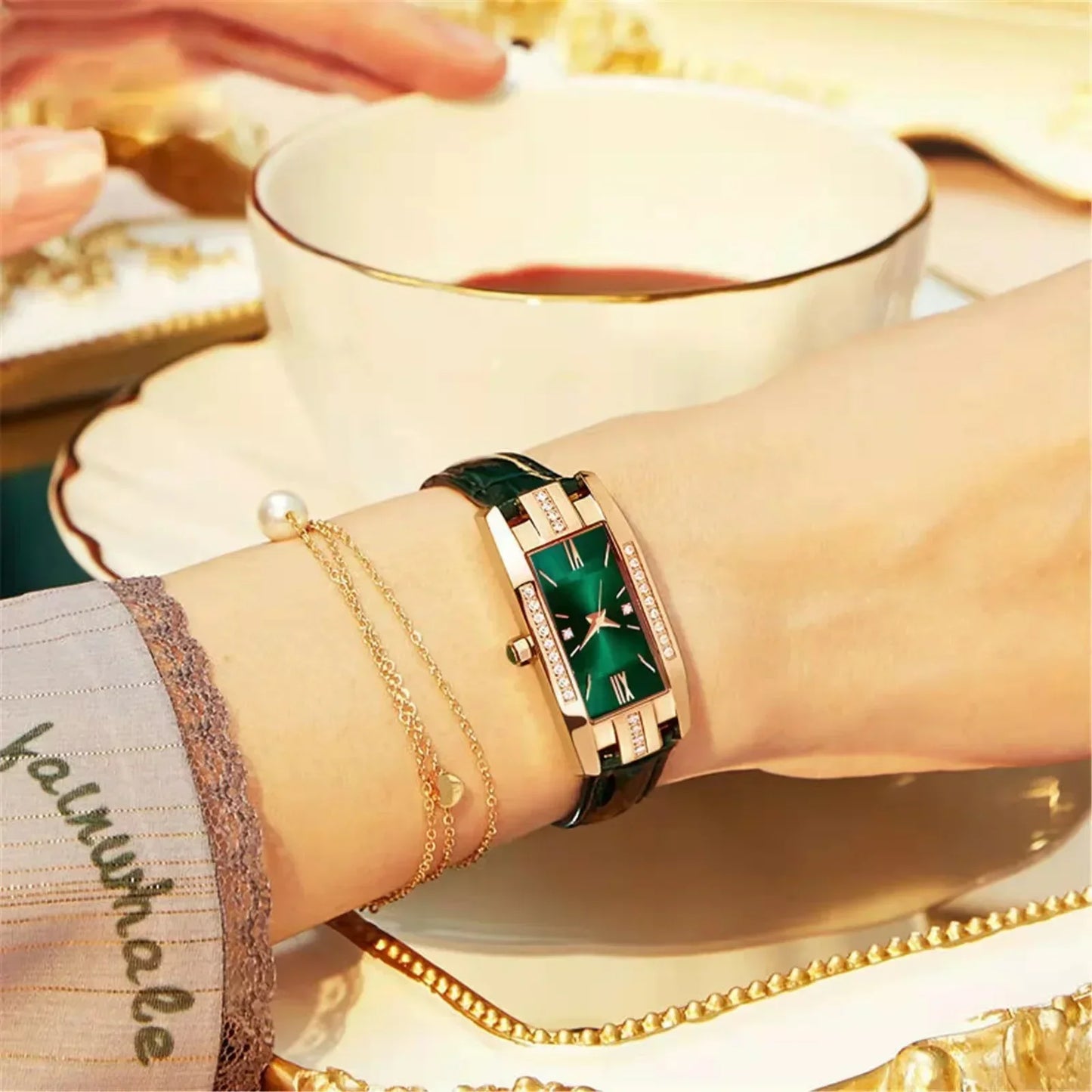 WOKAI high quality classic retro women's belt quartz square green quartz watch Student women's wear clock luxury style