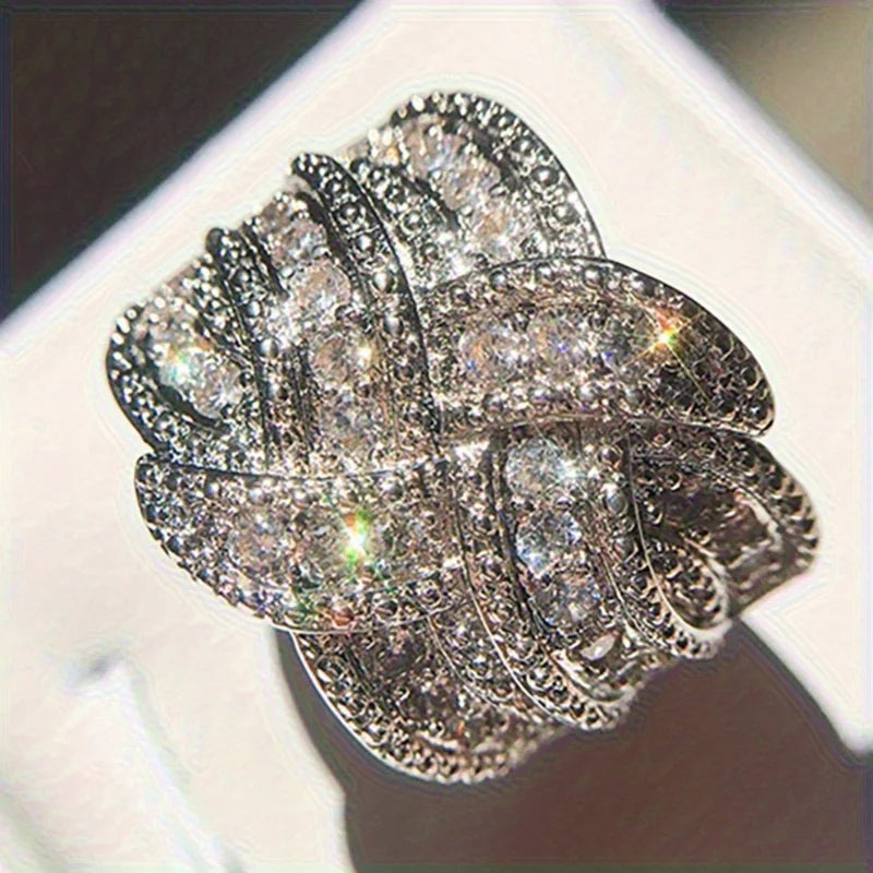 New Fashion Multi-Layered Cross Finger Ring with Dazzling Zircon Daily Wear Statement Rings for Women Party Jewelry Gifts